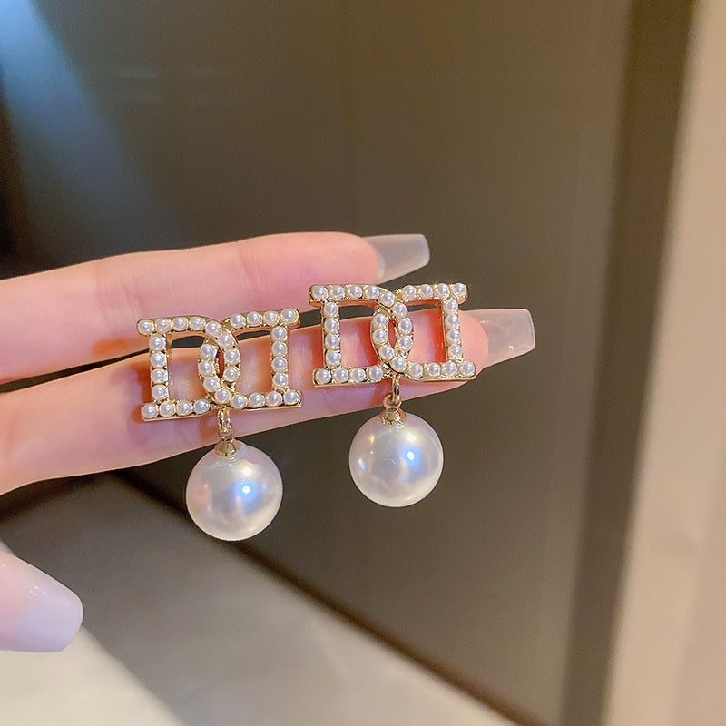 銀針輕奢珍珠愛心耳釘小眾氣質高級感耳環時尚百搭宮廷風耳飾批發