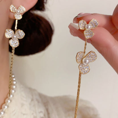 鋯石流蘇微鑲耳墜－商品主圖｜https://igowo.tw/