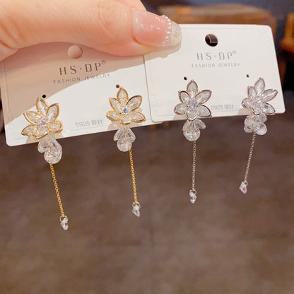 鋯石花朵流蘇鑲鑽耳墜－商品主圖｜https://igowo.tw/