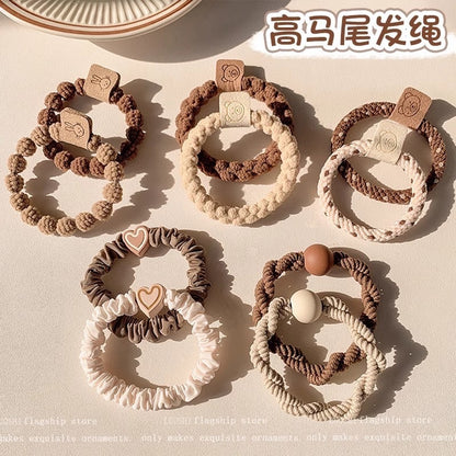 扭紋簡約髮圈－商品主圖｜https://igowo.tw/