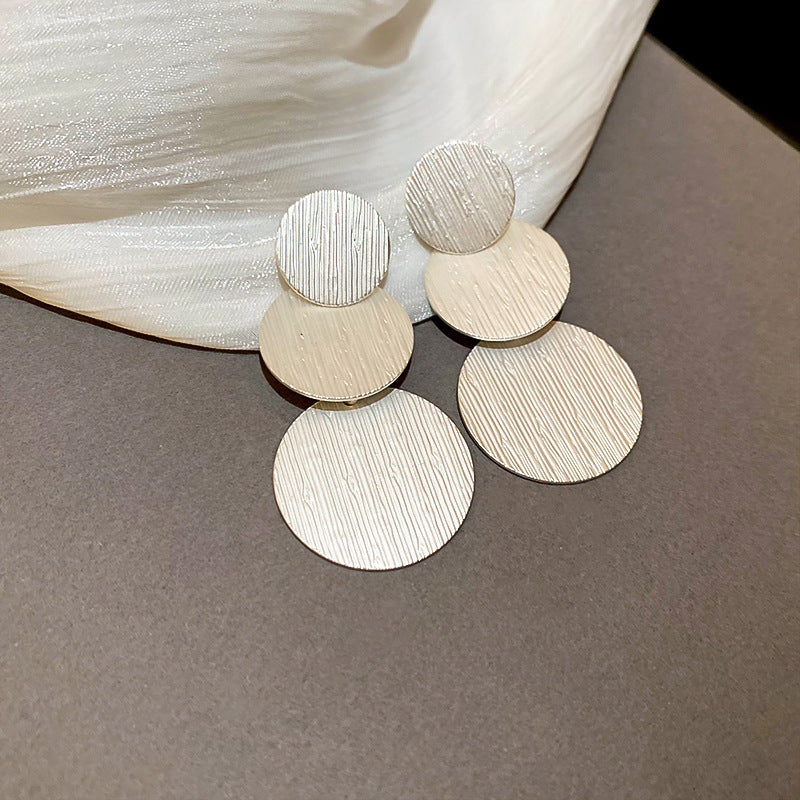 珍珠愛心花朵流蘇耳環－細節特寫18｜https://igowo.tw/