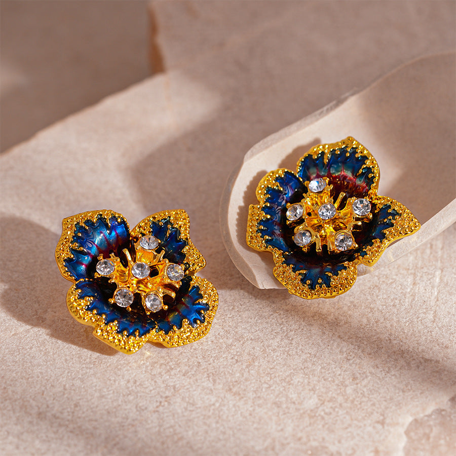 棕色樹葉水滴復古耳釘－細節特寫21｜https://igowo.tw/