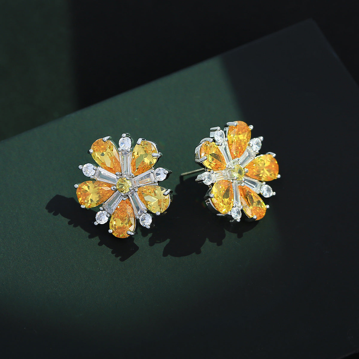 S925鋯石花朵微鑲耳釘