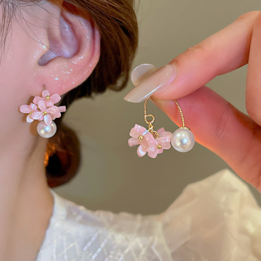 繽紛花朵耳釘－細節特寫1｜https://igowo.tw/