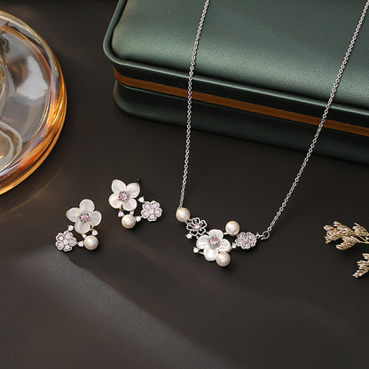 粉色鋯石貝殼花朵項鍊－商品主圖｜https://igowo.tw/