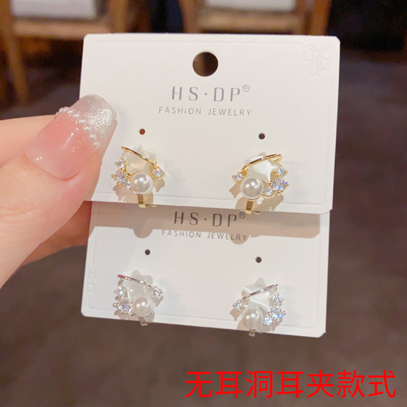 珍珠星星鑲鑽耳夾－商品主圖｜https://igowo.tw/