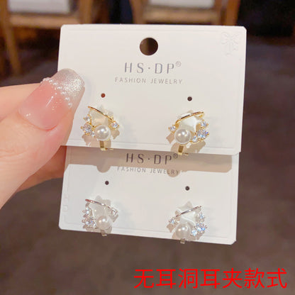 珍珠星星鑲鑽耳夾－商品主圖｜https://igowo.tw/