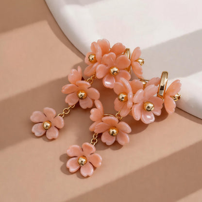 壓克力花朵流蘇耳釘－細節特寫12｜https://igowo.tw/