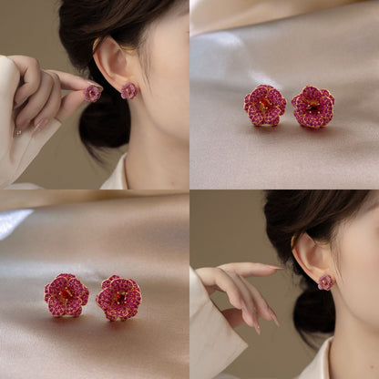 鋯石花朵耳釘－商品主圖｜https://igowo.tw/