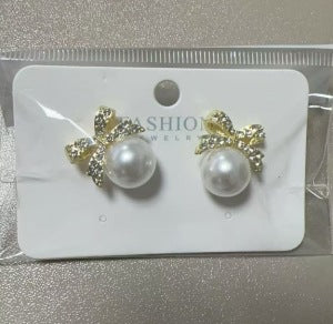 珍珠蝴蝶結耳環