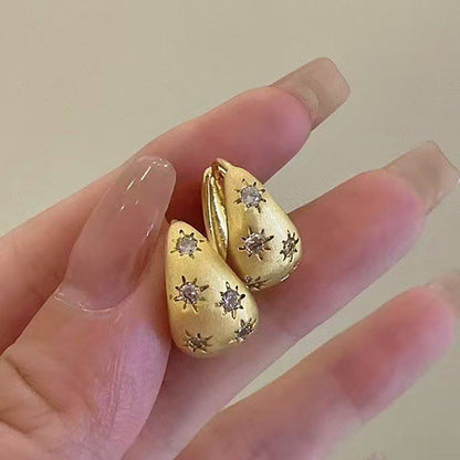 藍色花朵小巧耳環