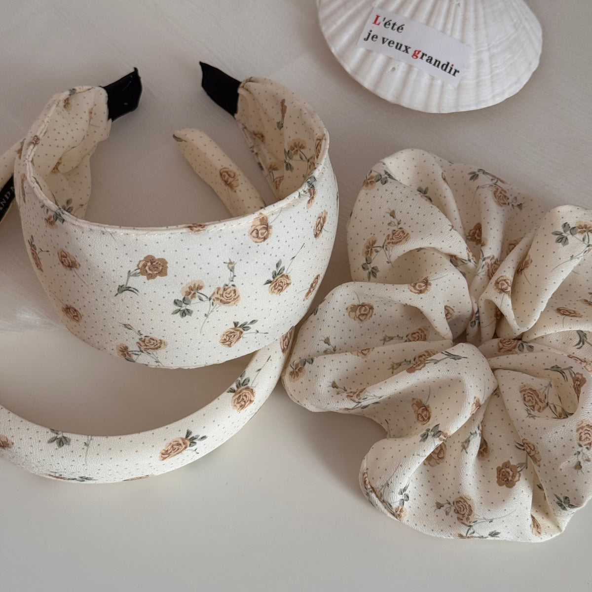 布面碎花寬版髮箍－第二視角實拍｜https://igowo.tw/