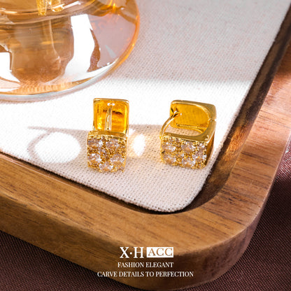 鋯石U形誇張耳扣－耳扣-銀色款實拍｜https://igowo.tw/