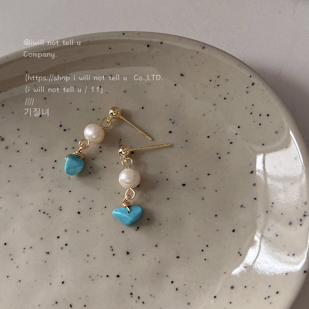 珍珠綠松石小巧耳釘－商品主圖｜https://igowo.tw/
