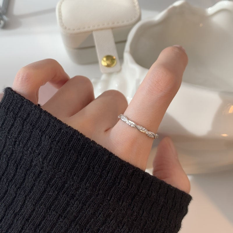 S925笑臉愛心多層戒指－細節特寫2｜https://igowo.tw/