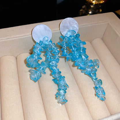 藍色樹脂花朵誇張耳環－細節特寫32｜https://igowo.tw/