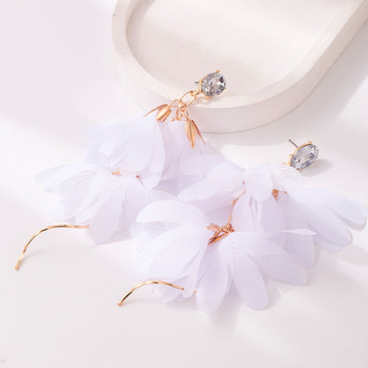 花朵流蘇鑲鑽耳環－黑色款細節4｜https://igowo.tw/
