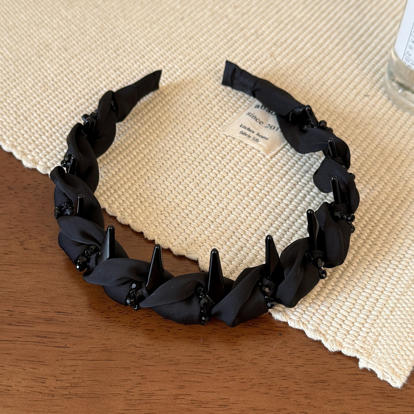 黑色串珠纏繞髮箍