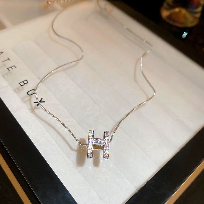 鋯石字母墜飾項鍊