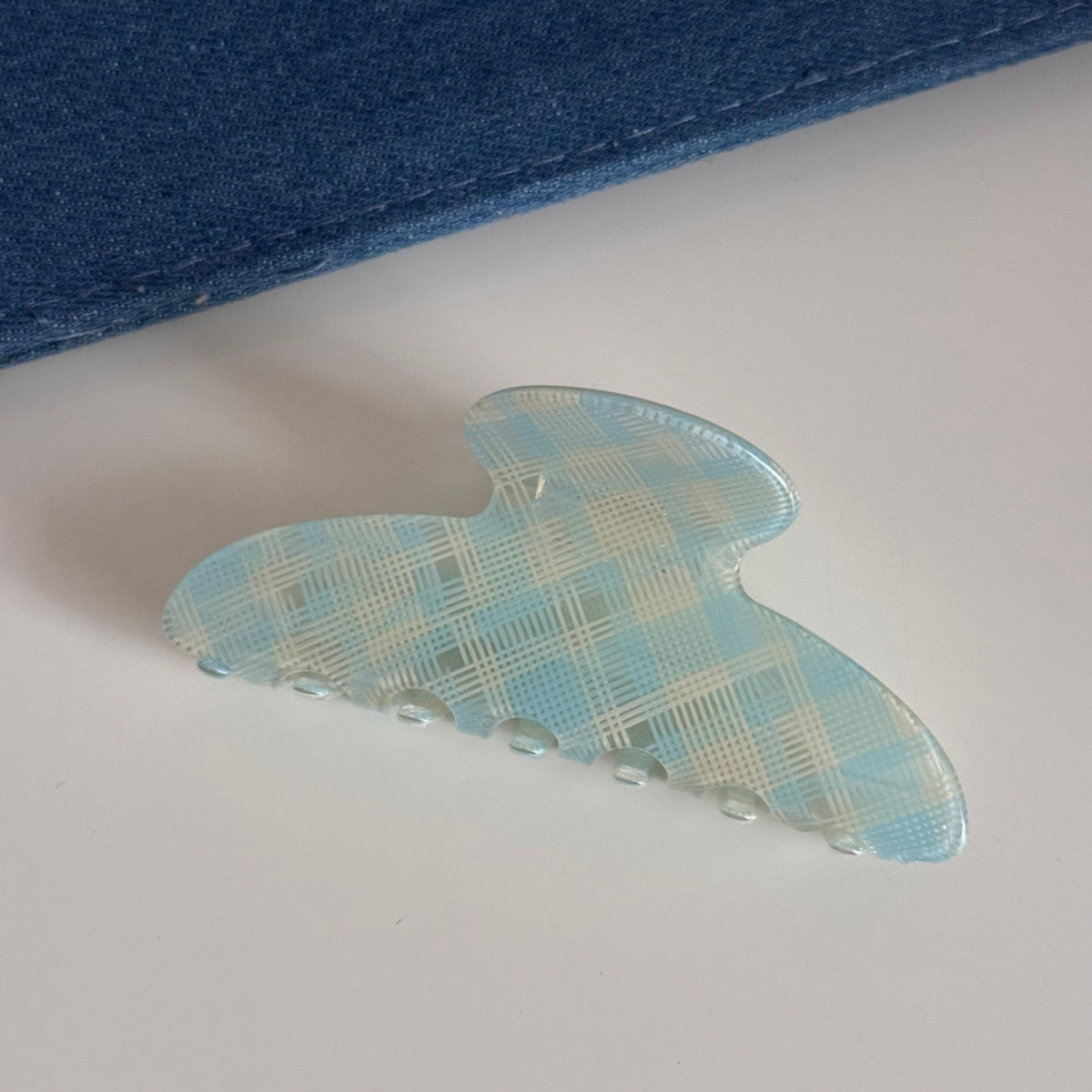 藍色格紋簡約鯊魚夾