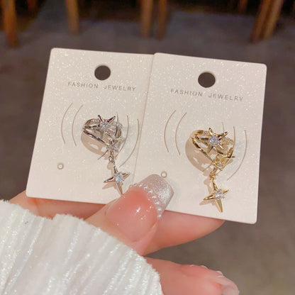 鋯石星星復古耳骨夾－商品主圖｜https://igowo.tw/