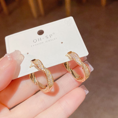 金色幾何電鍍簡約耳扣－細節特寫28｜https://igowo.tw/