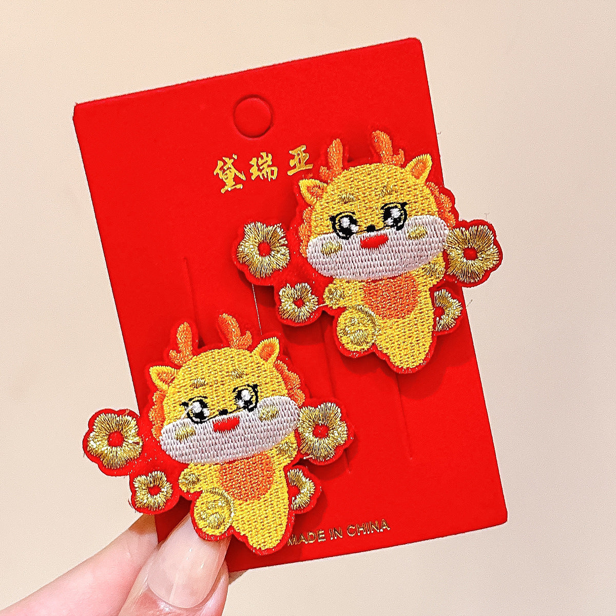 絨面蝴蝶結復古髮夾－細節特寫52｜https://igowo.tw/