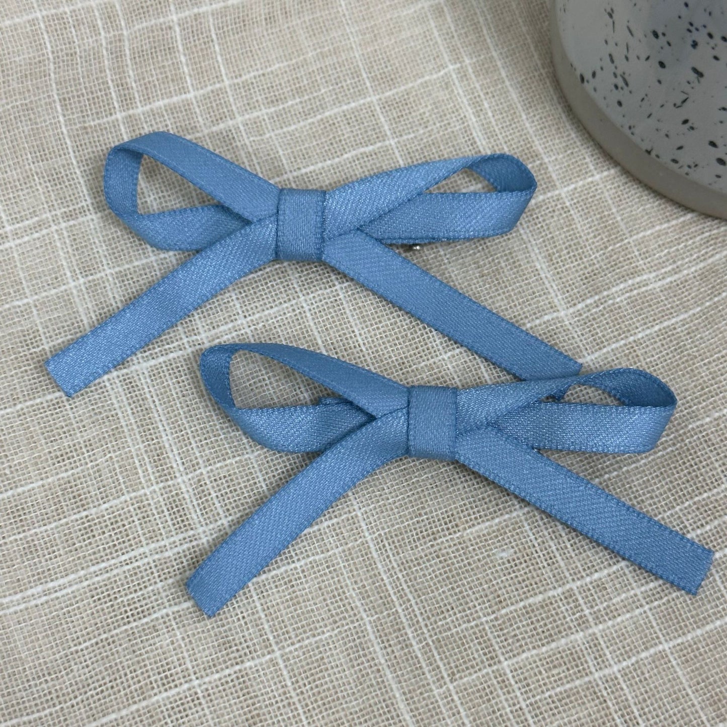 白色緞帶蝴蝶結髮夾