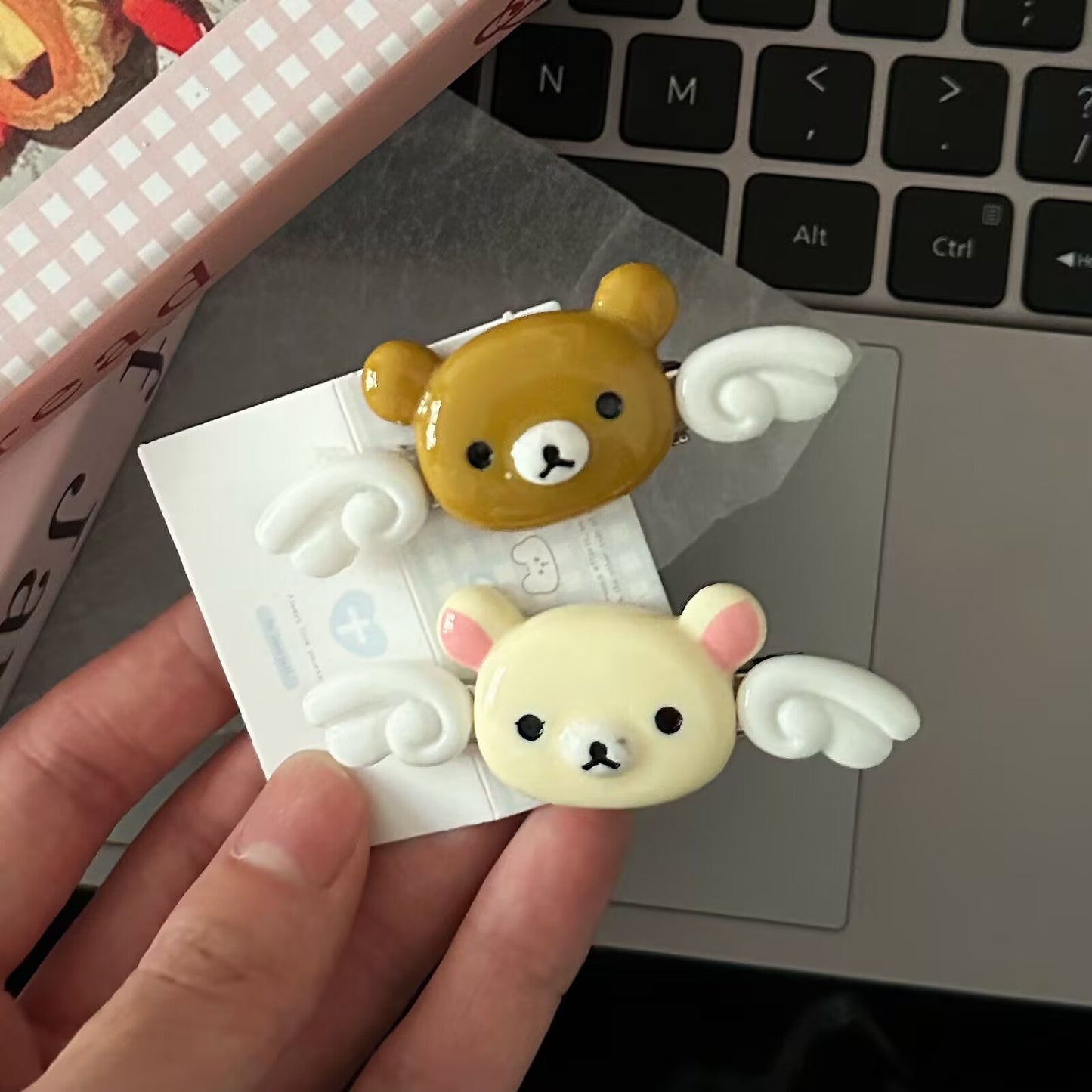 棕色小熊翅膀髮夾－商品主圖｜https://igowo.tw/