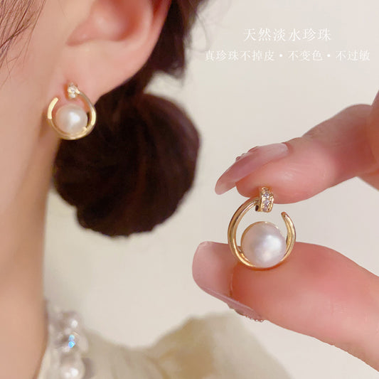 珍珠簡約耳釘－商品主圖｜https://igowo.tw/