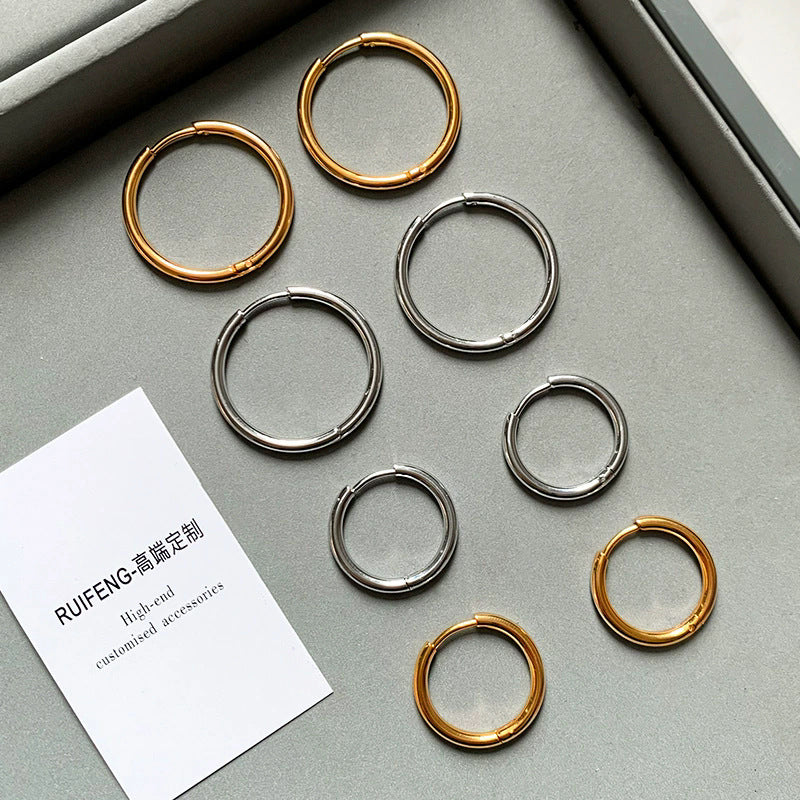 金色素圈電鍍簡約耳環－銀小號（高品質）款細節｜https://igowo.tw/
