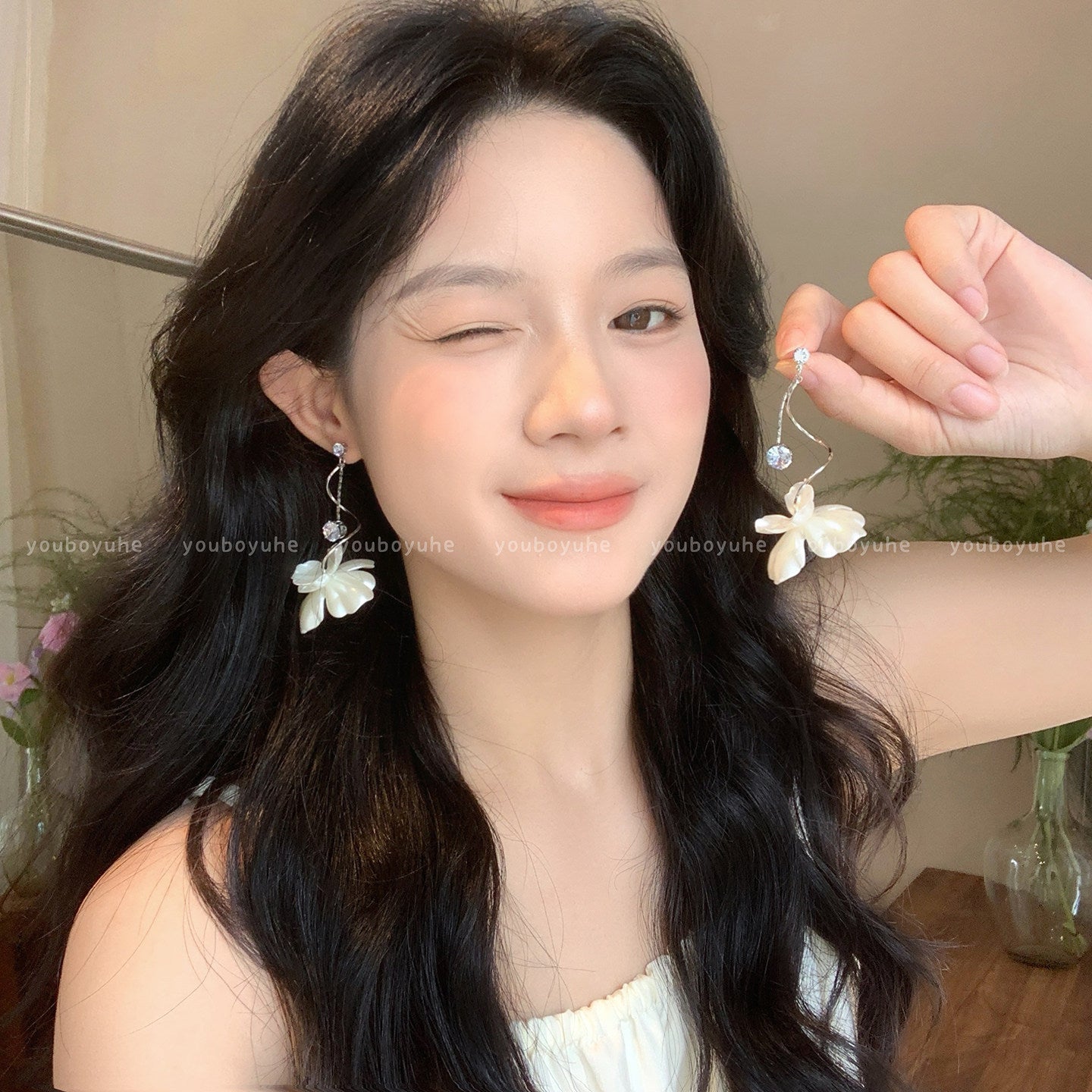 花朵長版耳環－商品主圖｜https://igowo.tw/
