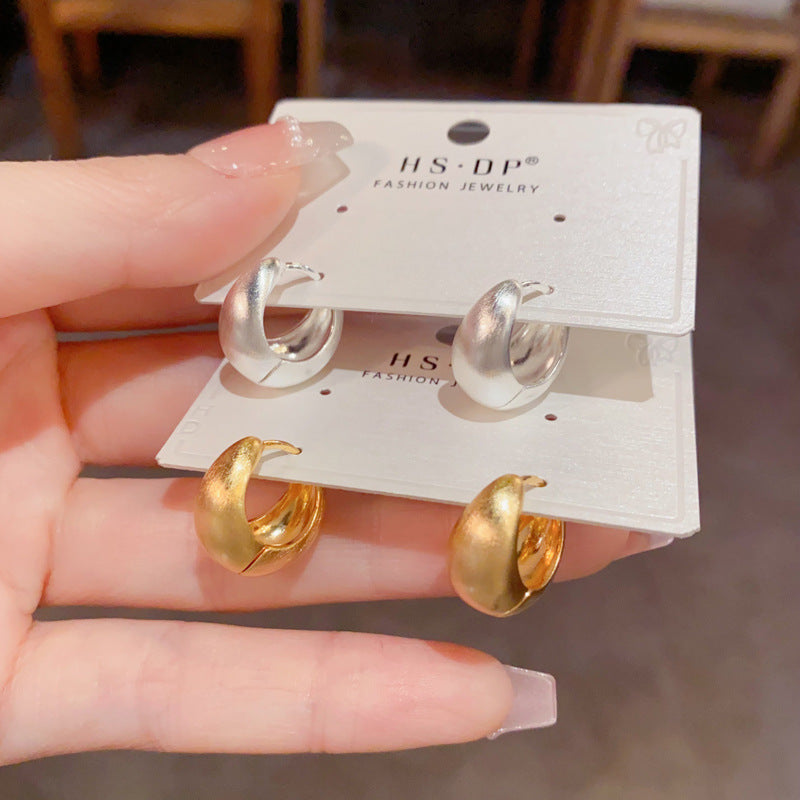 金屬水滴拉絲復古耳扣－商品主圖｜https://igowo.tw/