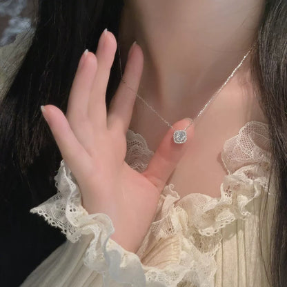鋯石鈦鋼方形墜飾項鍊