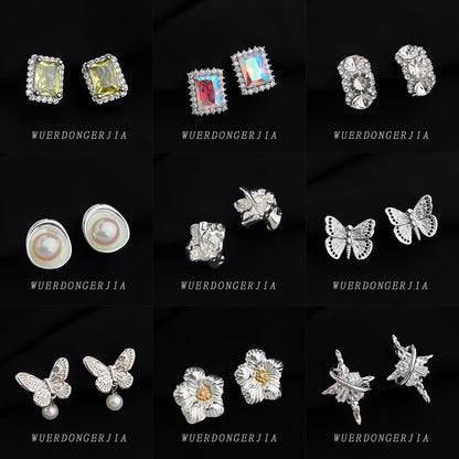金色簡約耳夾－商品主圖｜https://igowo.tw/