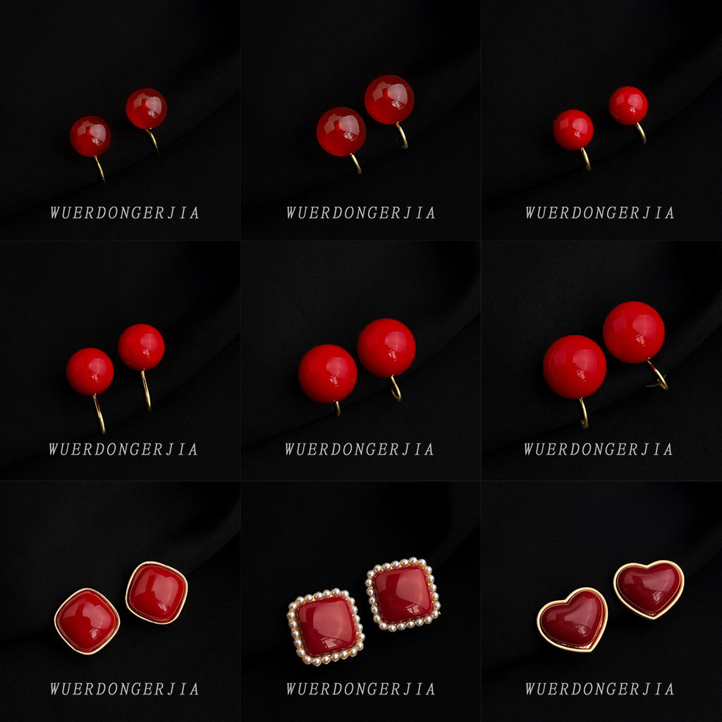 紅色琺瑯復古耳夾－細節特寫1｜https://igowo.tw/