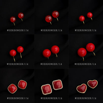 紅色琺瑯復古耳夾－細節特寫1｜https://igowo.tw/