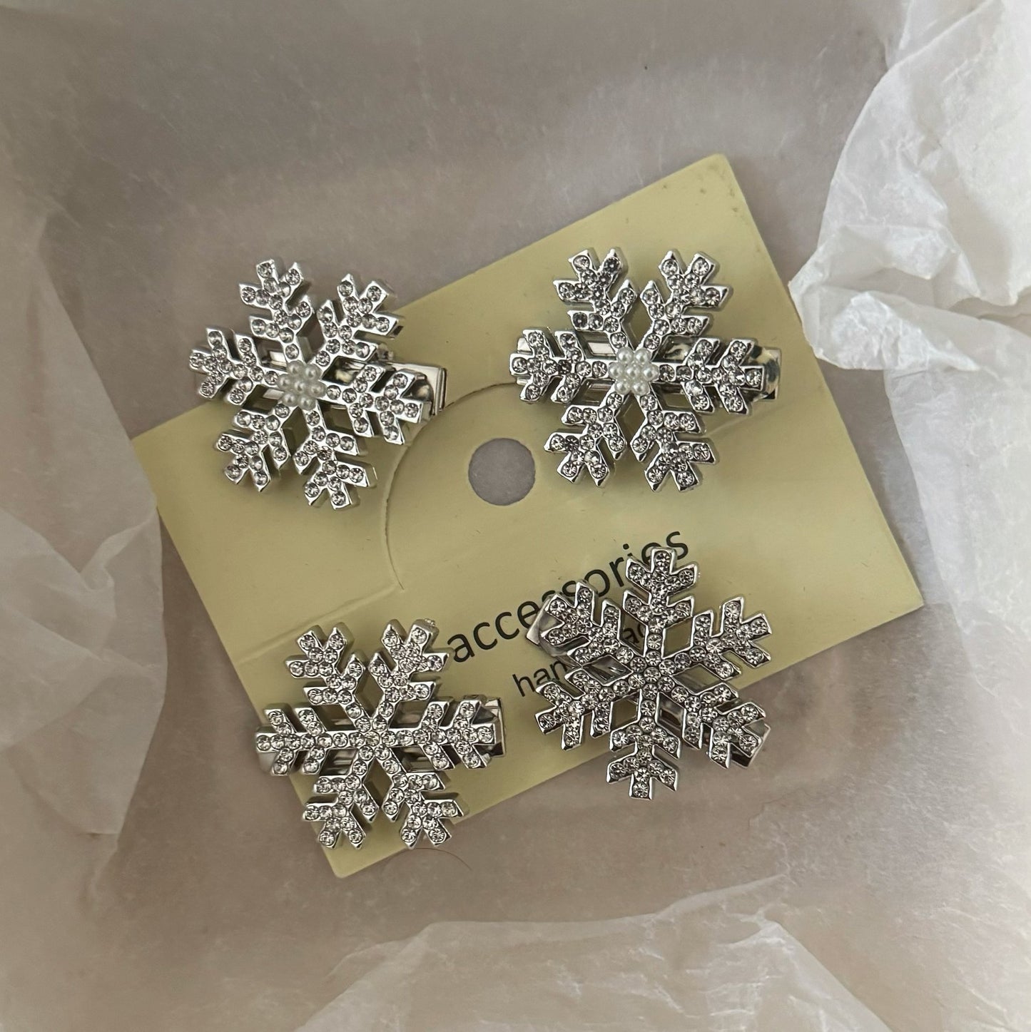 銀色雪花簡約髮夾－商品主圖｜https://igowo.tw/