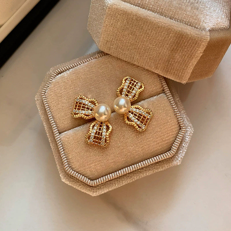 金色蝴蝶電鍍耳釘