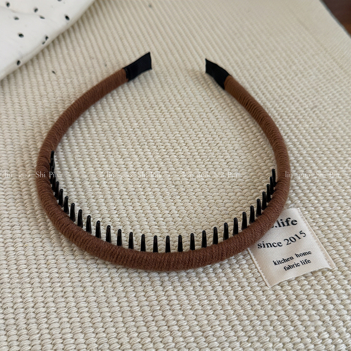 纏繞復古髮箍－米白色款細節｜https://igowo.tw/