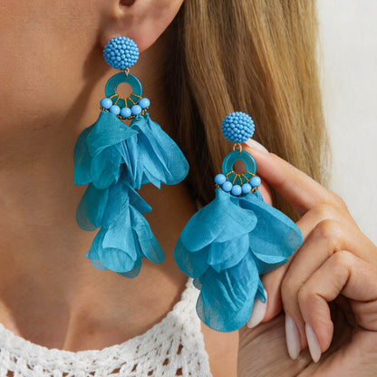 布面花朵圓形流蘇耳釘－銀針-黃色款細節1｜https://igowo.tw/