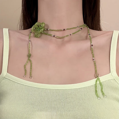 綠色串珠花朵項鍊－商品主圖｜https://igowo.tw/