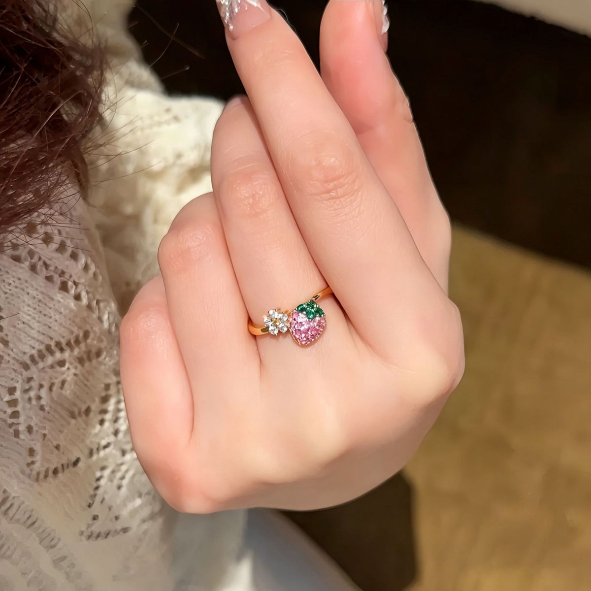 草莓雛菊簡約戒指－商品主圖｜https://igowo.tw/