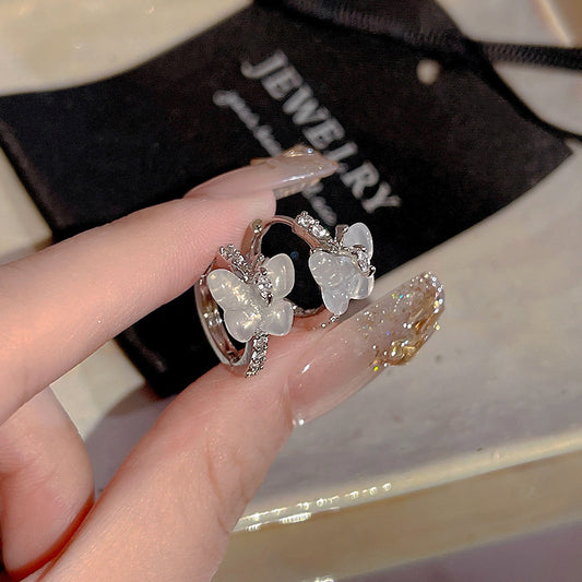 貓眼石蝴蝶微鑲耳環－商品主圖｜https://igowo.tw/