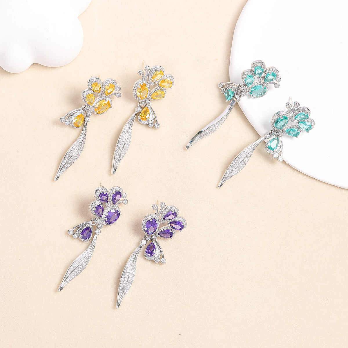 S925鋯石花朵耳釘－商品主圖｜https://igowo.tw/