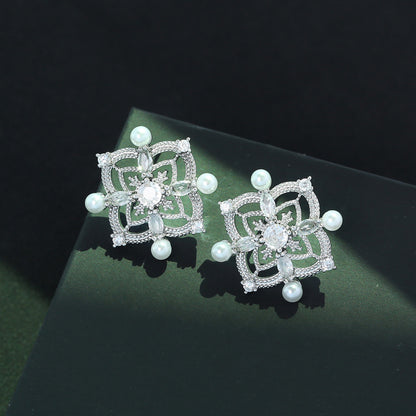 S925珍珠蕾絲花朵鏤空耳釘－18k金款實拍｜https://igowo.tw/
