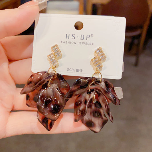 鋯石豹紋花朵復古耳墜－商品主圖｜https://igowo.tw/