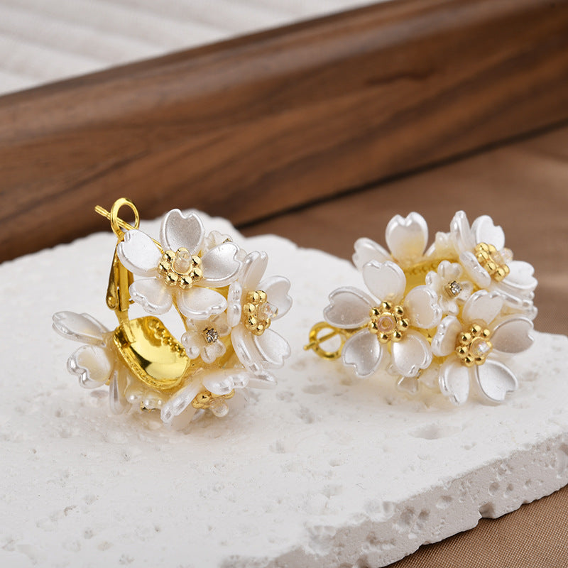 花朵簡約耳環－商品主圖｜https://igowo.tw/