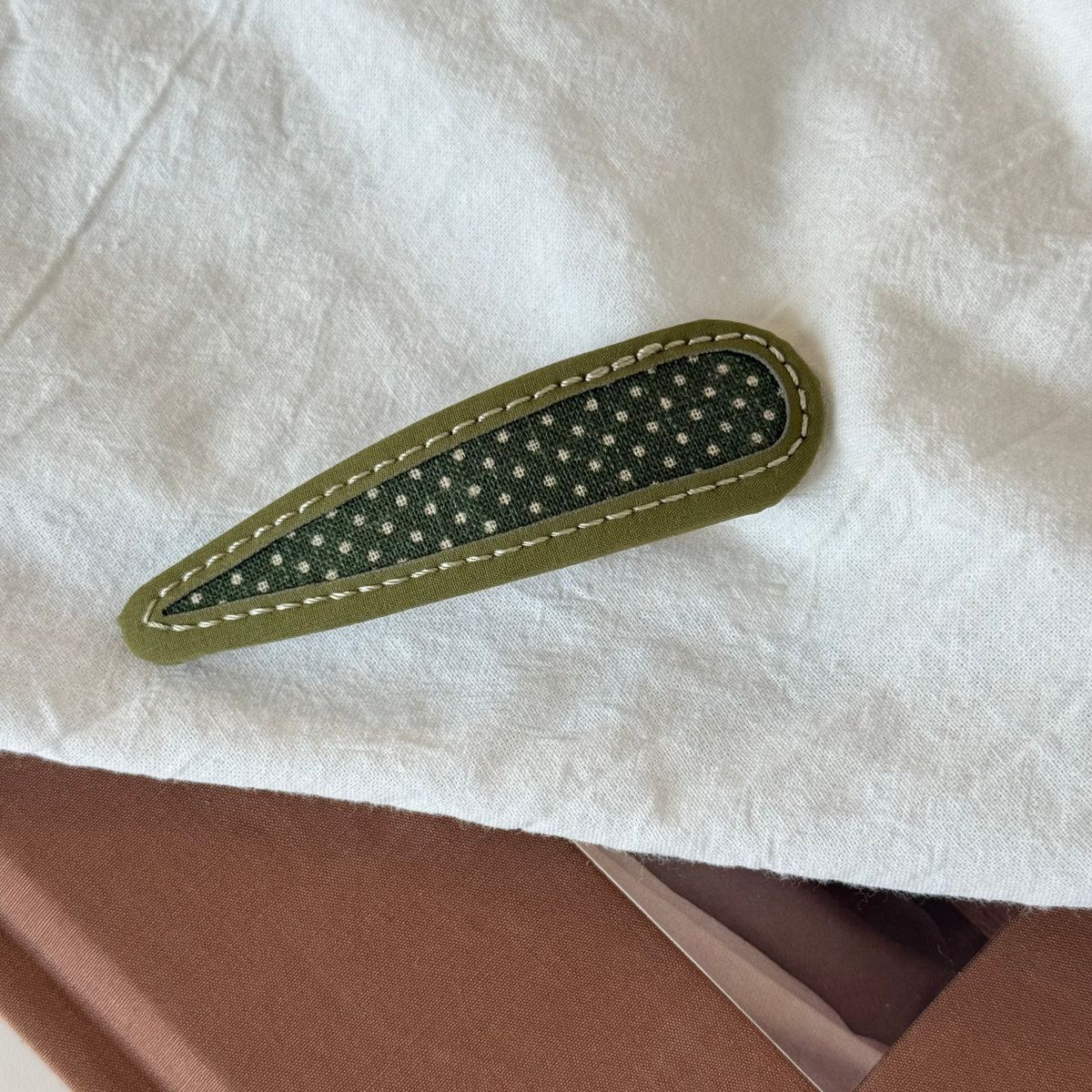 布面三角形復古髮夾
