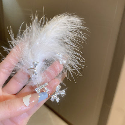珍珠蝴蝶結鑲鑽耳掛－細節特寫4｜https://igowo.tw/